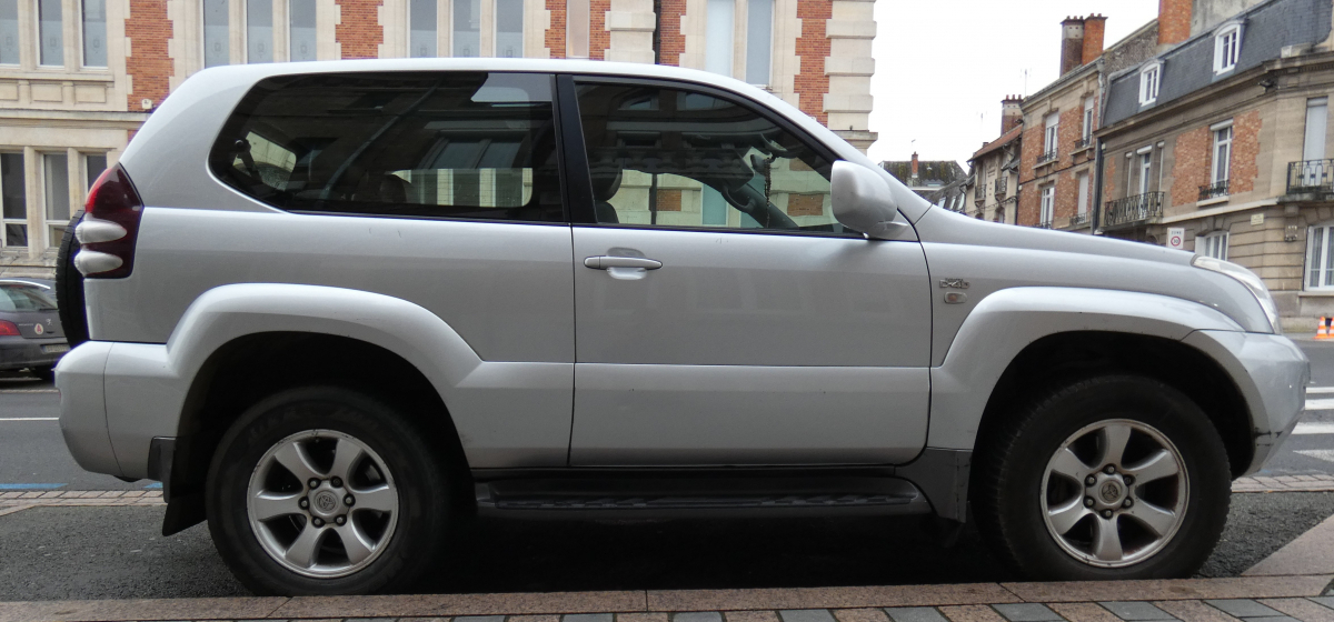Toyota Land Cruiser — 5